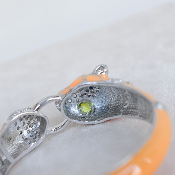 Vintage Noir Yellow Enamel Panther Head Clamper Bracelet Gold Tone Rhinestones - Picture 9 of 10